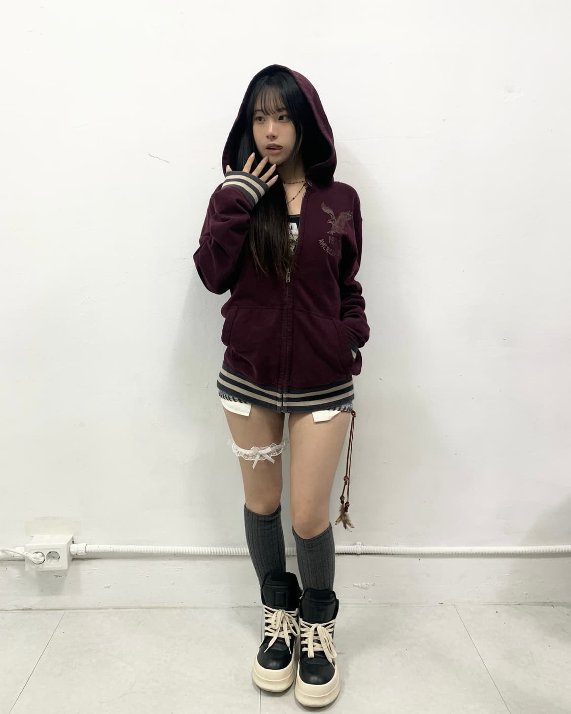 [AMERICAN EAGLE] 아메리칸 이글 버건디 y2k 후드집업 상품이미지1