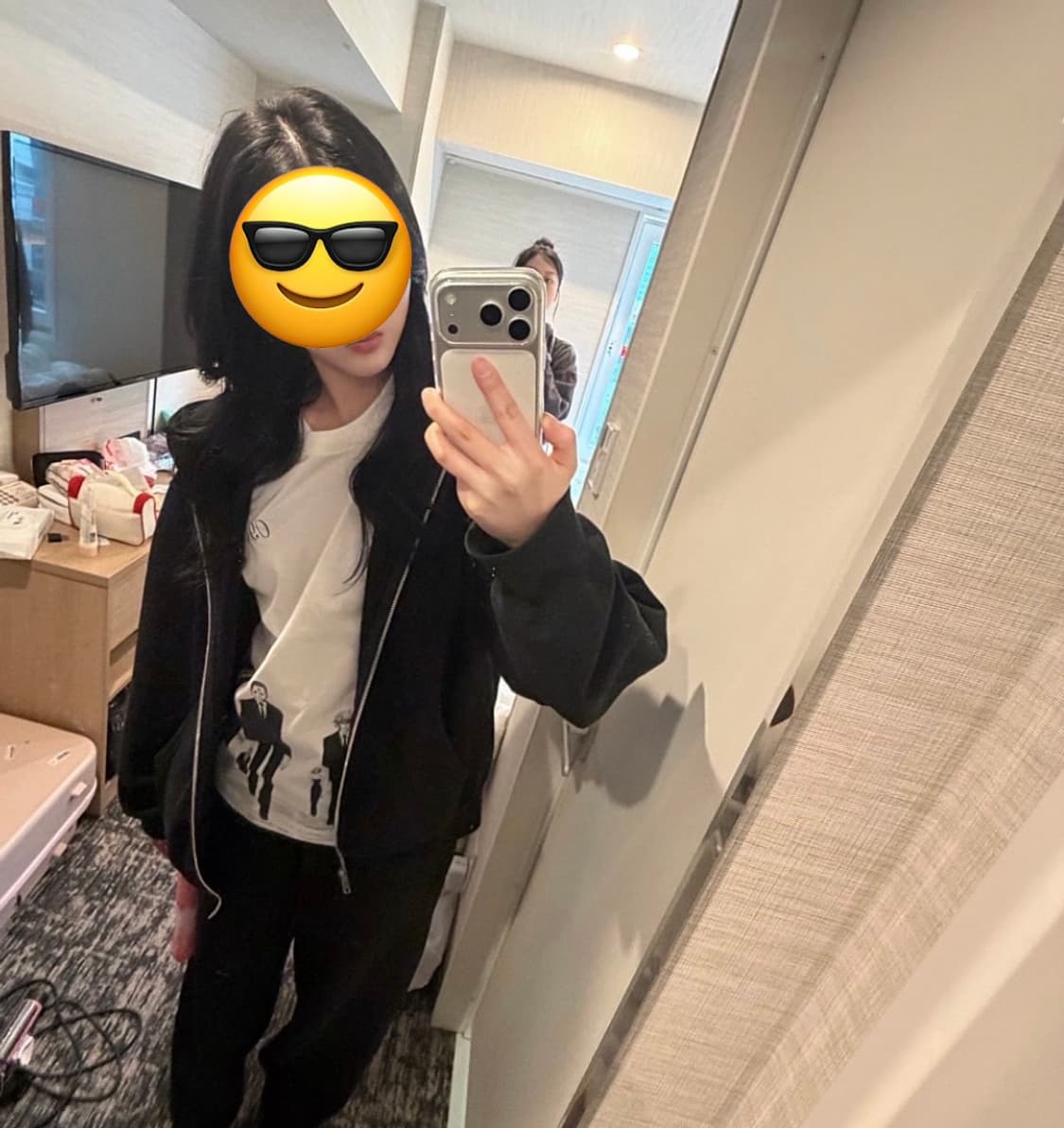 유니클로 UT 헌터x헌터 컬렉션 슈에이샤 창립 100주년 상품이미지2