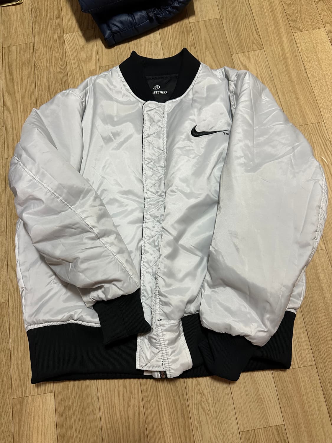 나이키 빅스우시 써마핏 봄버 리버시블 자켓 L 상품이미지3