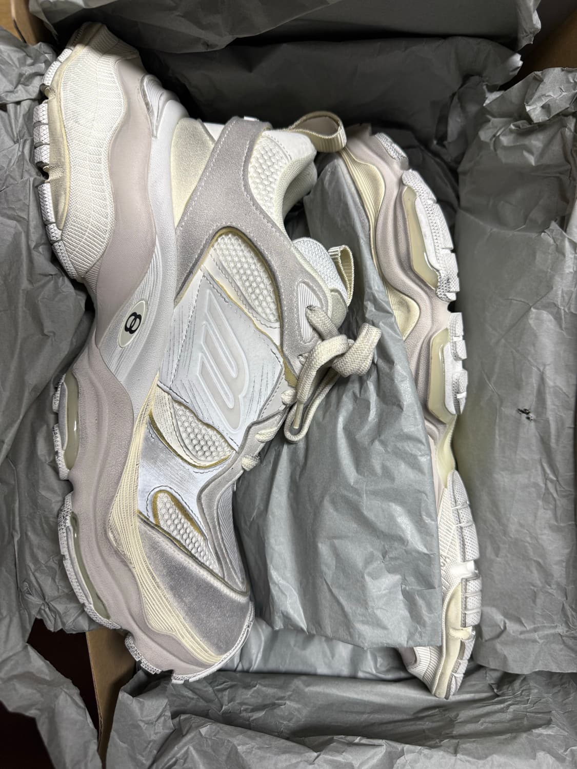 발렌시아가 카고 스니커즈 43 사이즈 에그쉘 상품이미지1