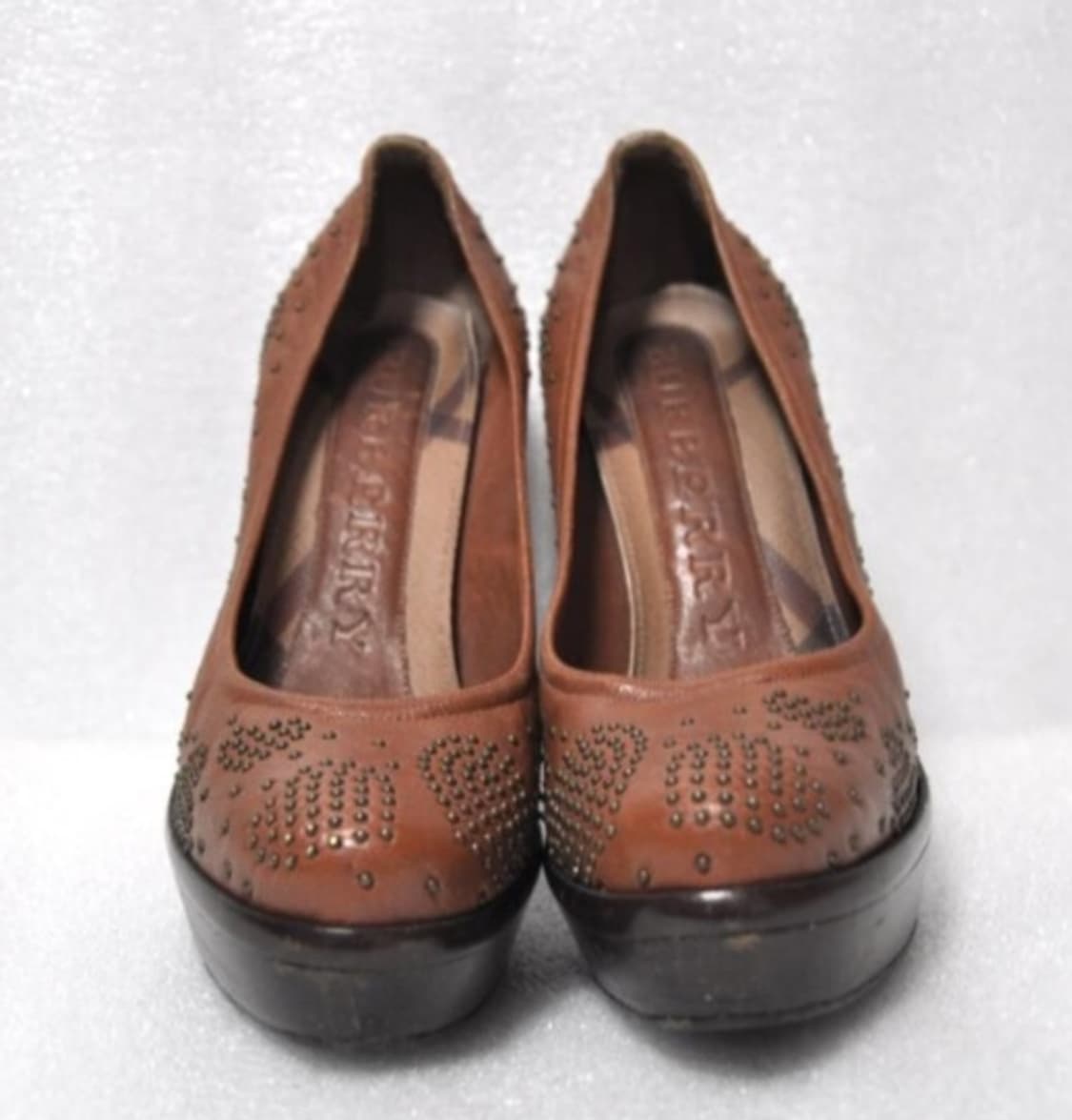 버버리/여성스터드하이힐구두(사이즈235)정품 상품이미지1