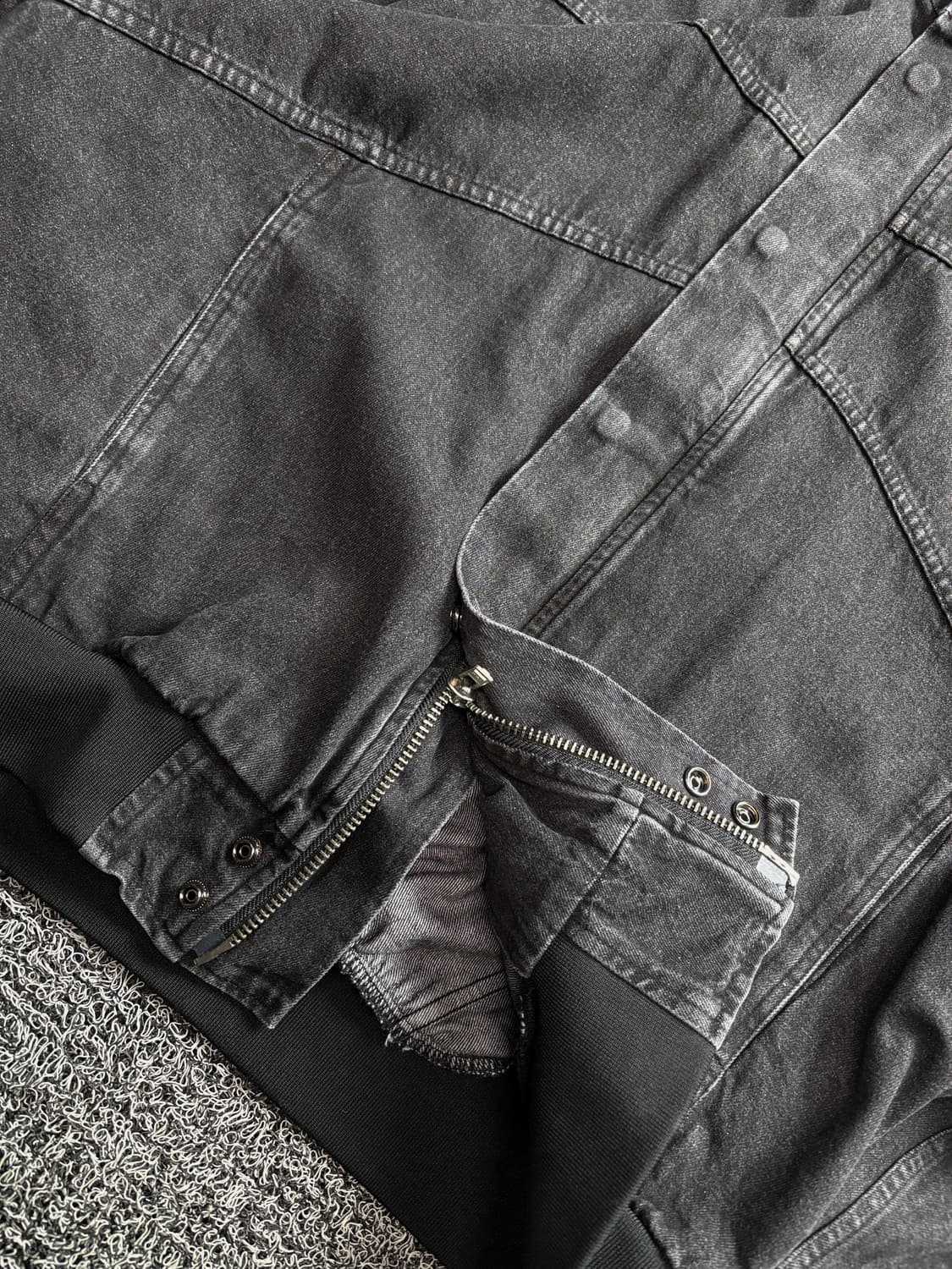 빈티지 아카이브 절개 디테일 블랙 크롭 데님 자켓 3360 상품이미지3