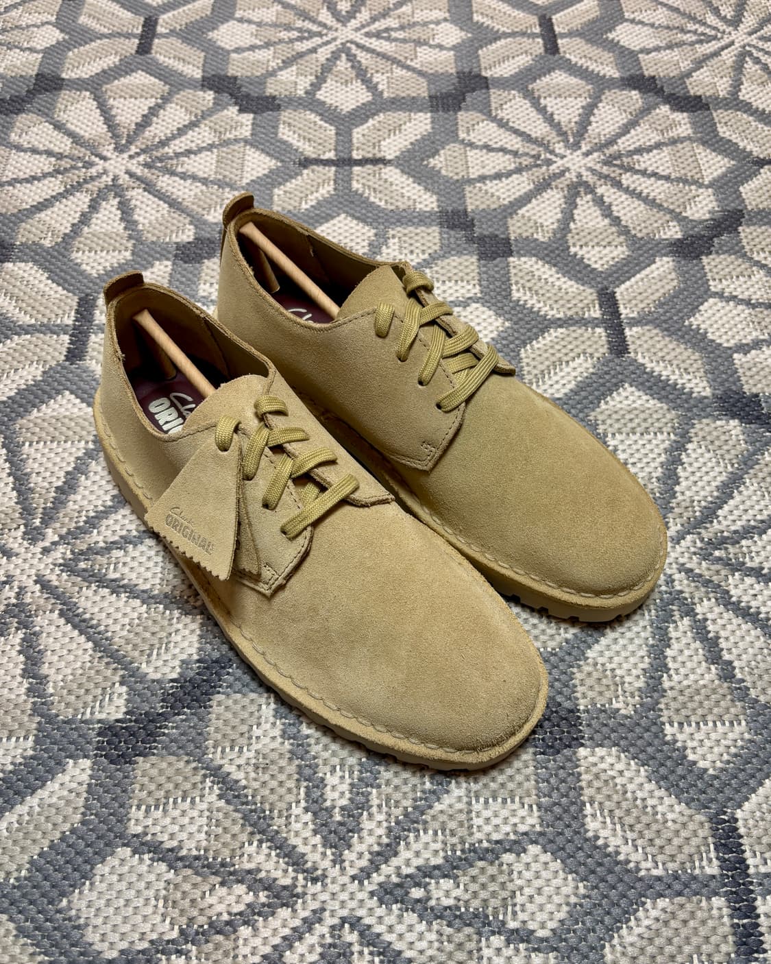 (250) 클락스 데저트 록 메이플 스웨이드 상품이미지1