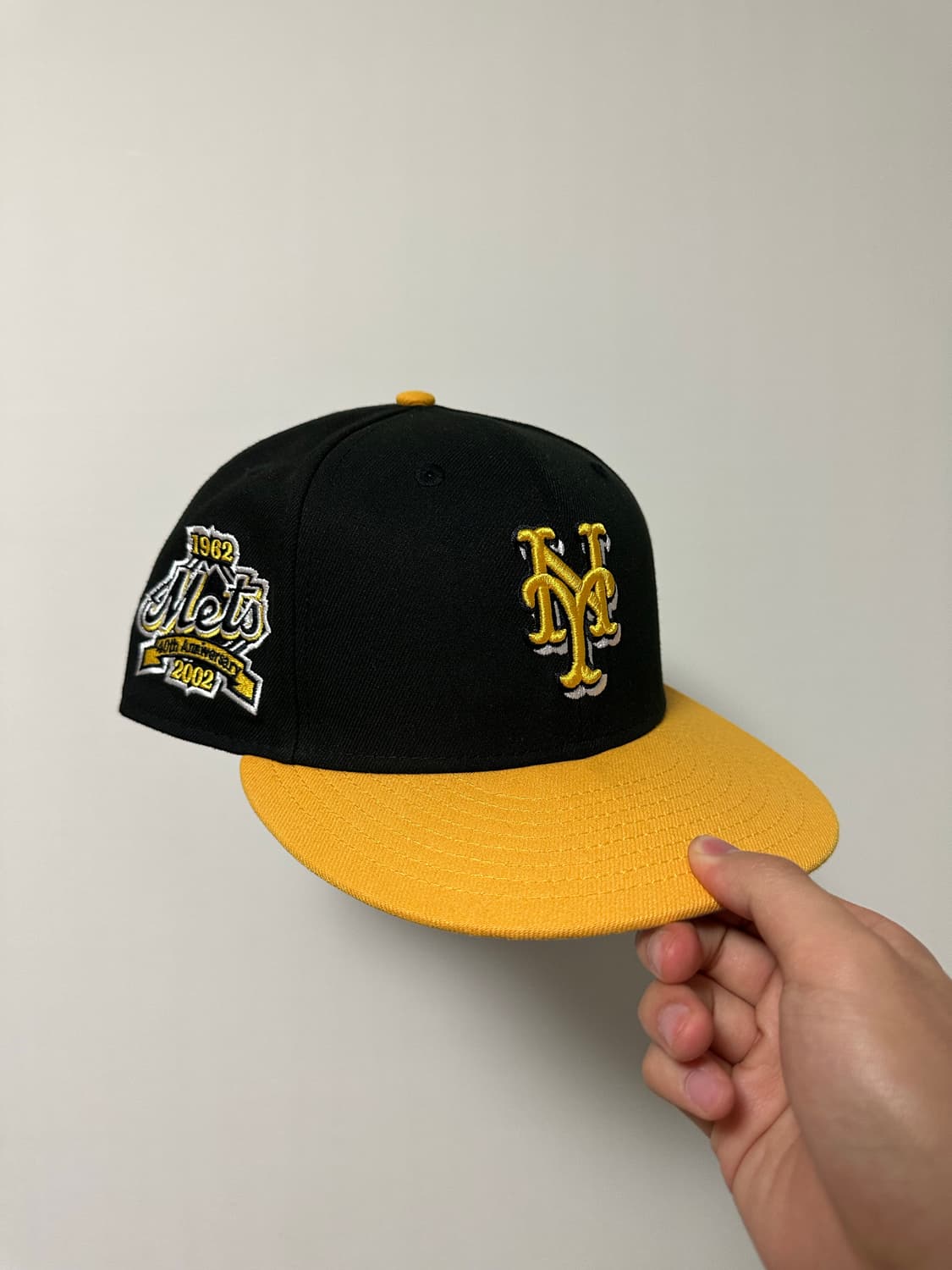 뉴에라 블랙 옐로우 메츠 사이드 패치 피티드 캡 상품이미지1