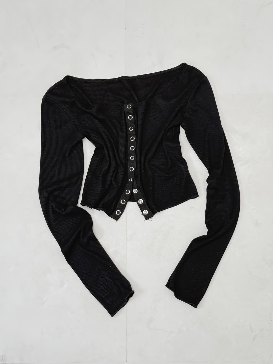 블랙 리벳 긴팔티  상품이미지4