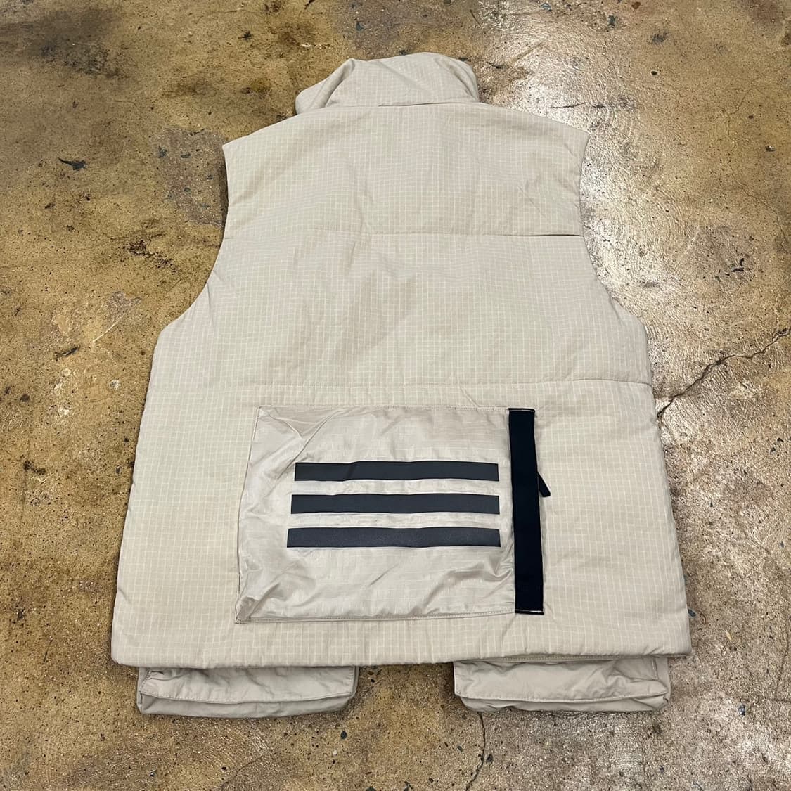 [정품/M] 아디다스 유틸리티 패딩 베스트 b16 상품이미지3