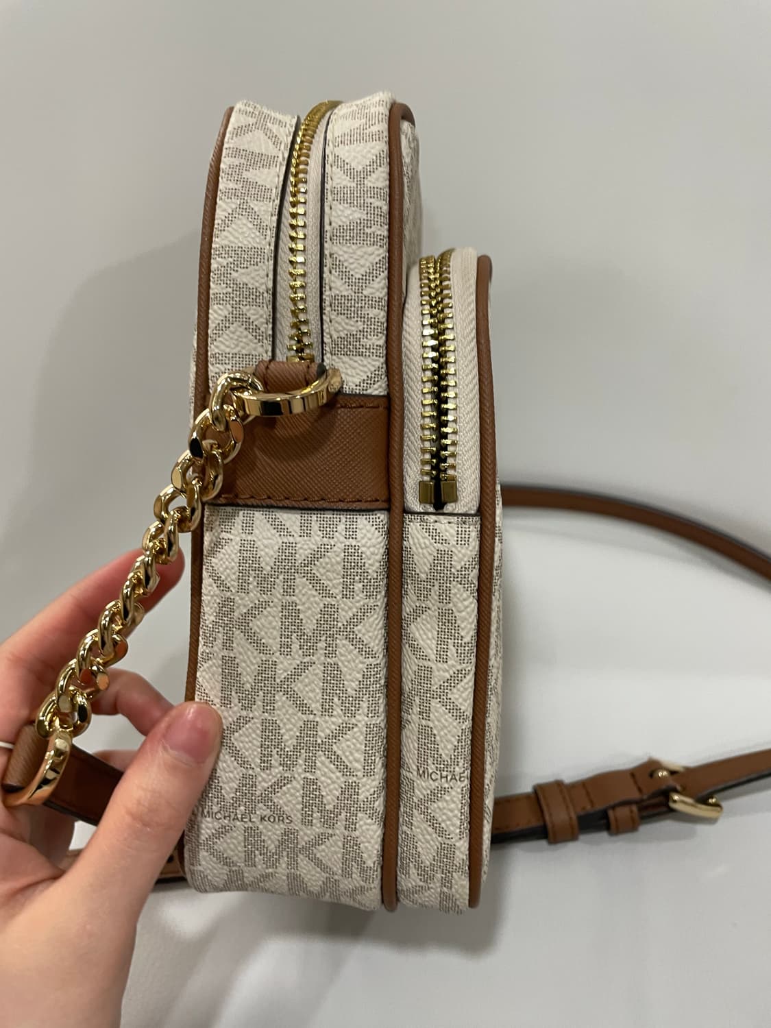 마이클코어스 MK 로고 크로스백 가방 상품이미지6