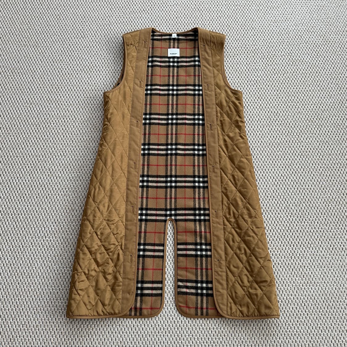 버버리(Burberry) 롱 워머 베스트 상품이미지1