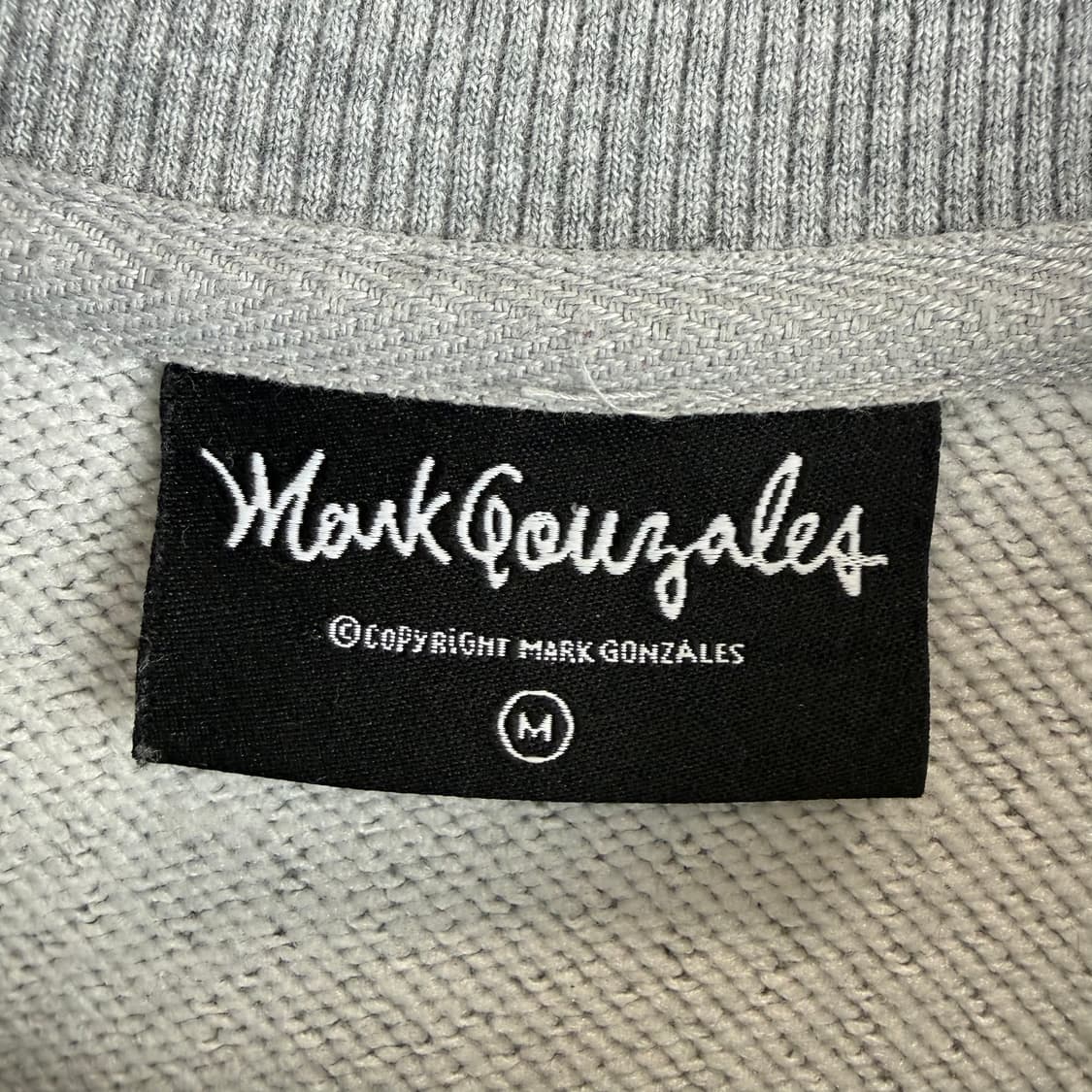 M) 마크곤잘레스 로고 맨투맨 그레이 상품이미지4