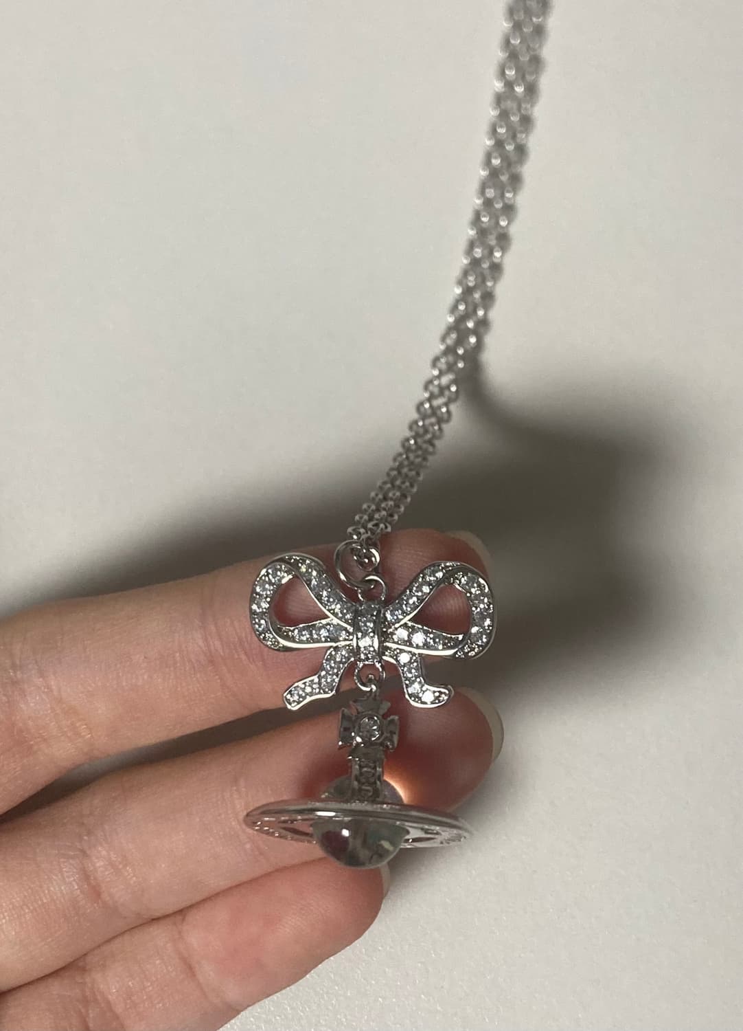 비비안웨스트우드 옥타비에 목걸이 투명 상품이미지3