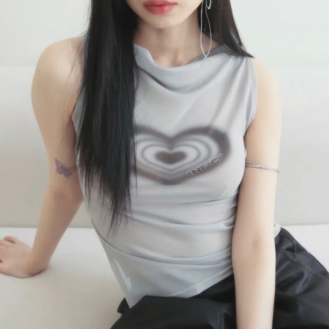 노피셜노피스 하트 카울 넥 리버시블 탑 그레이 상품이미지2