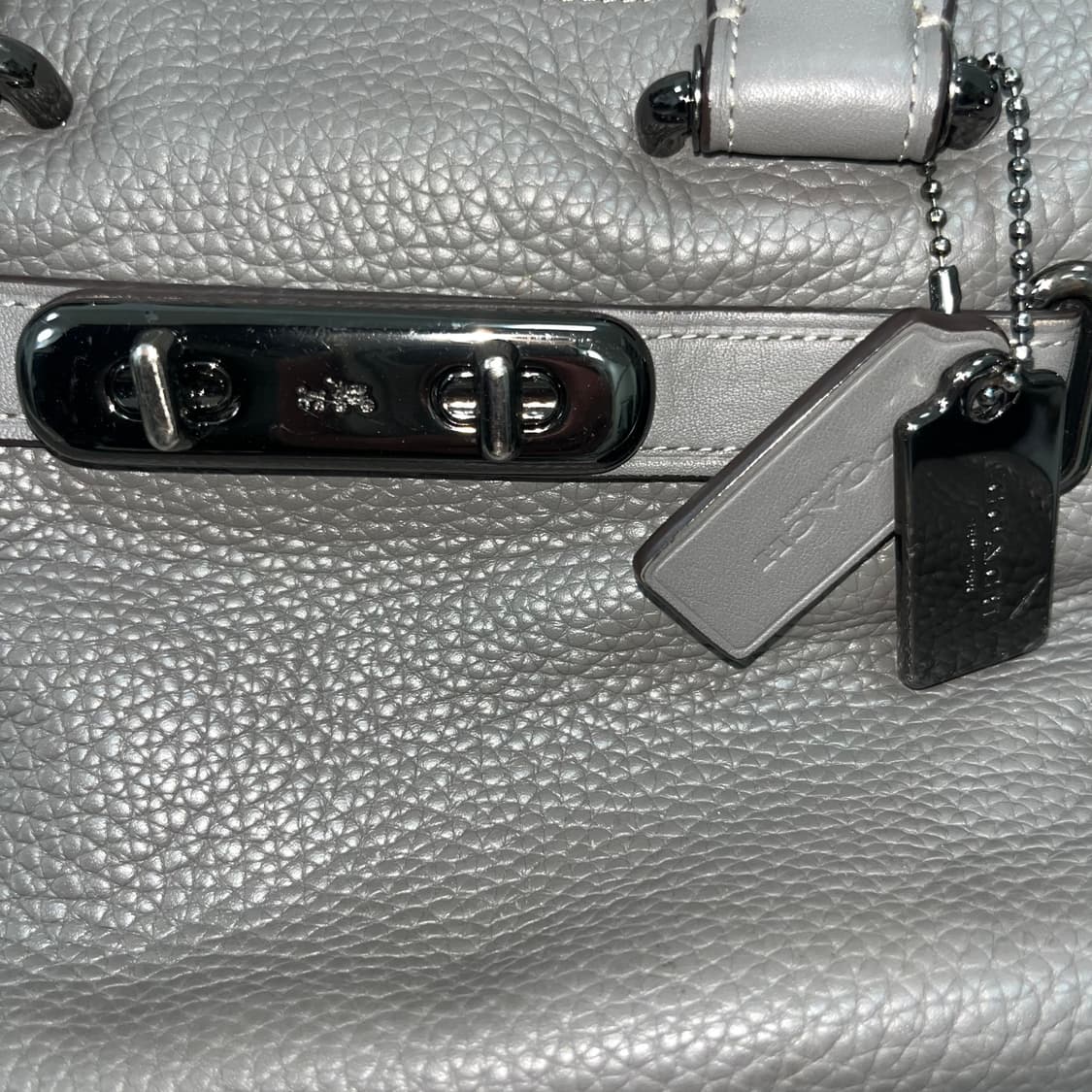 Coach 그레이 크로스백 상품이미지3