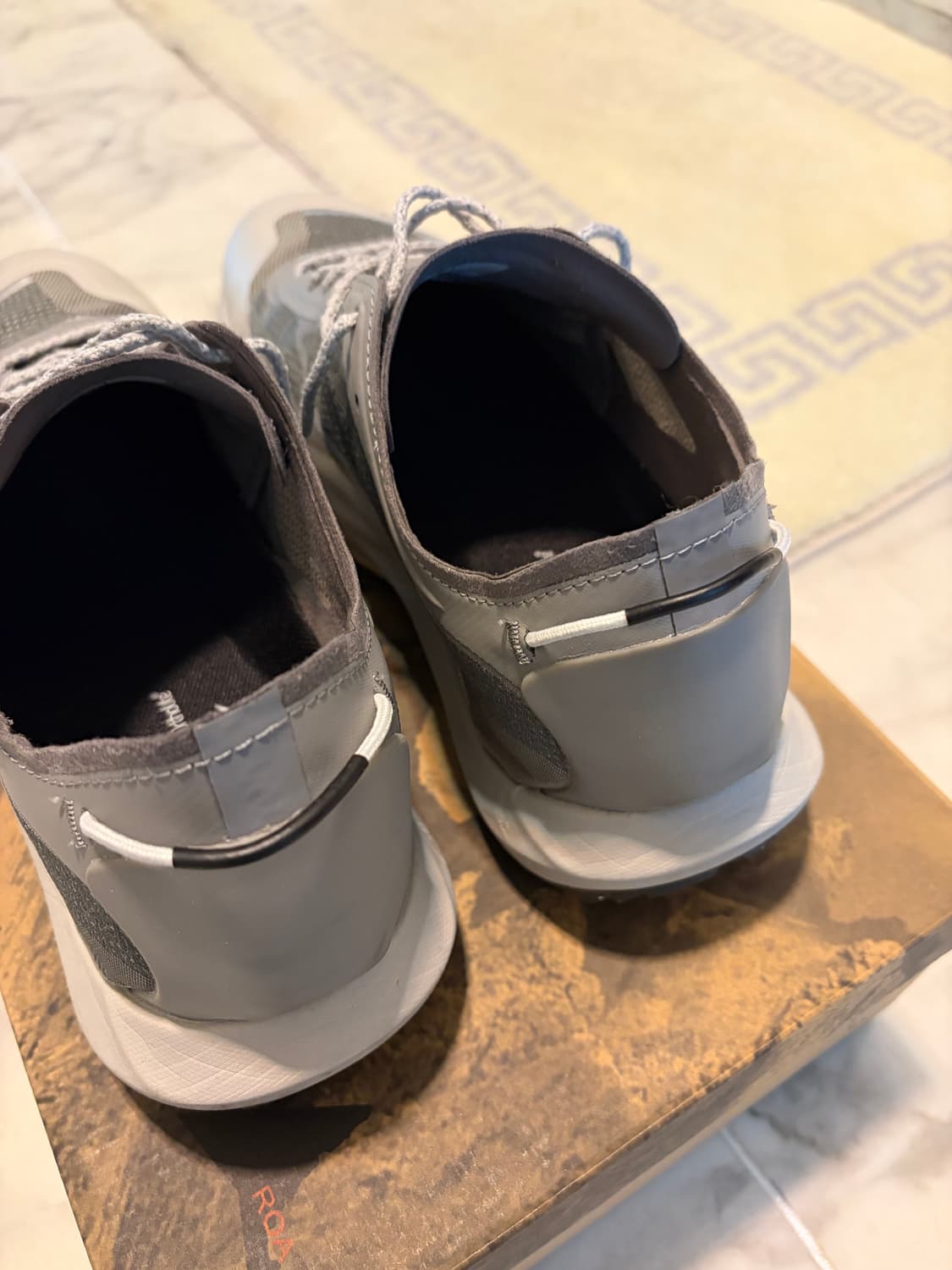 로아(Roa Hiking) 셀라 EU42 상품이미지4