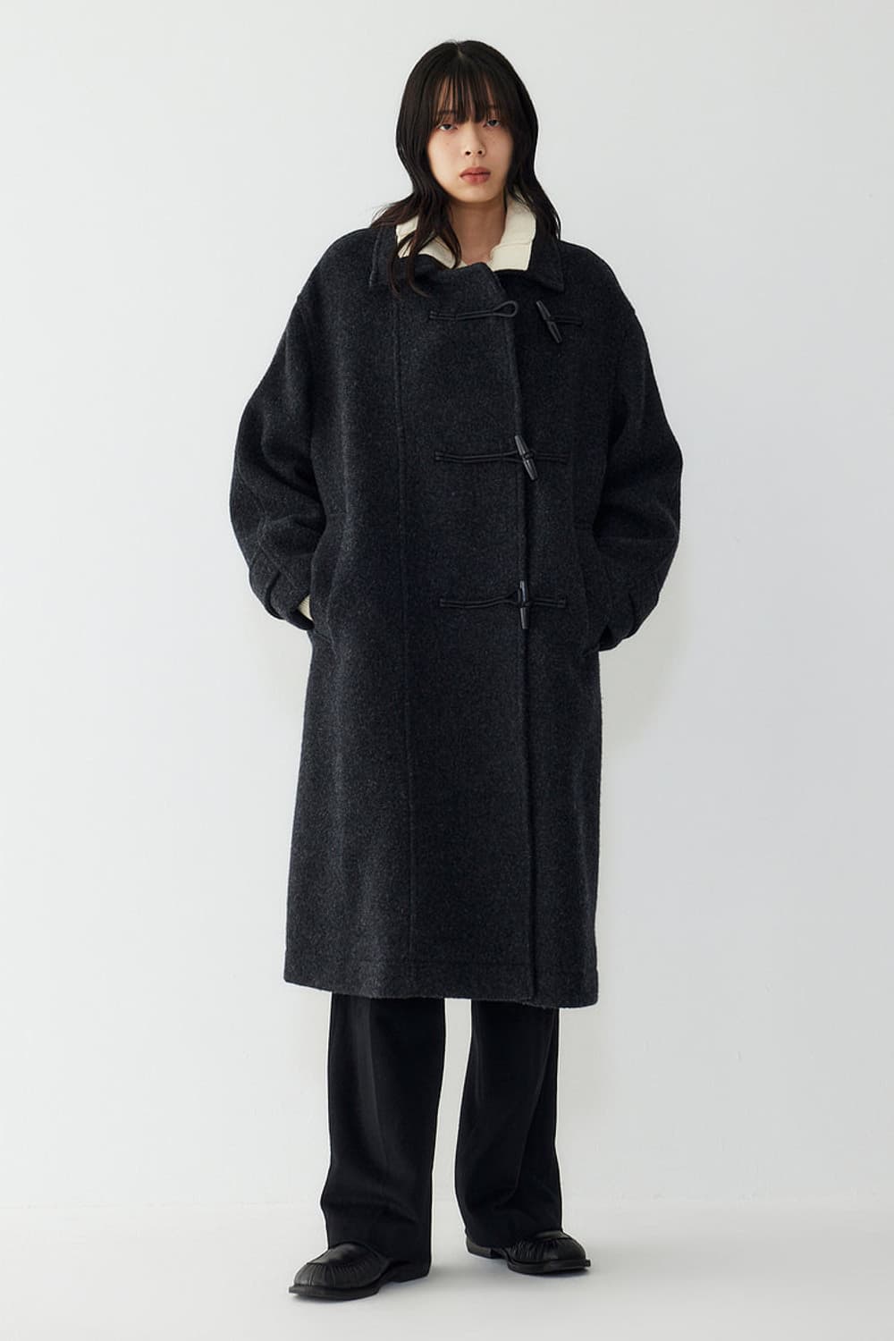 스튜디오톰보이 사이드 토글 코트 25FW 차콜 상품이미지3