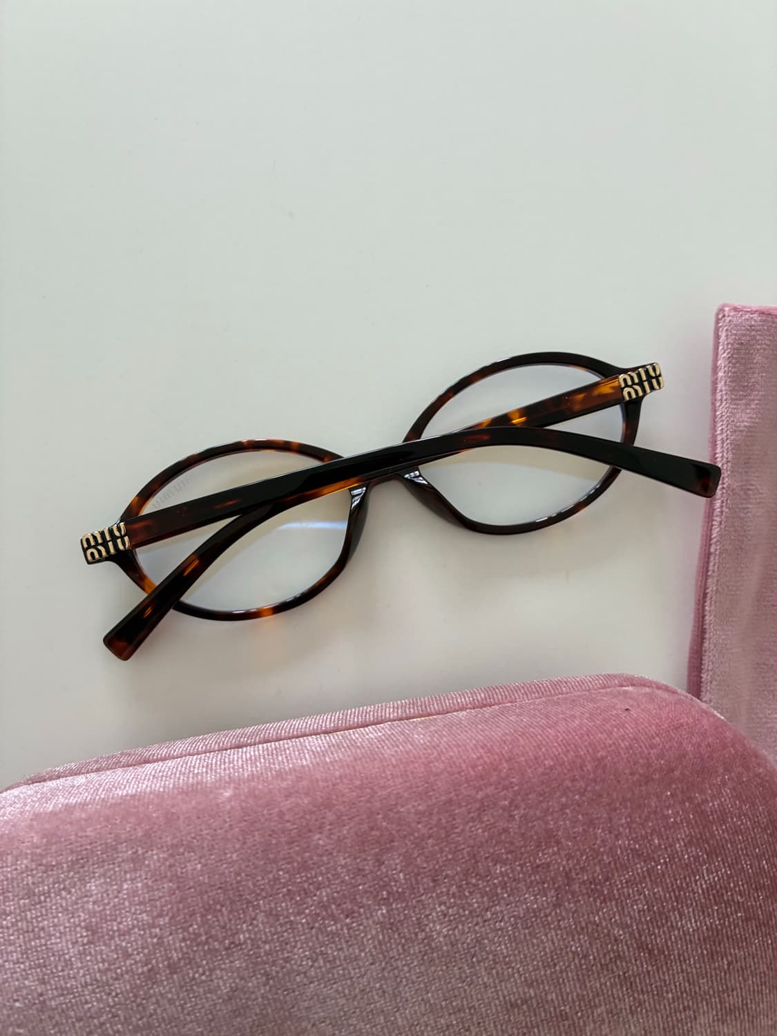 미우미우 뿔테 안경 + 벨벳 케이스/더스트백 상품이미지2