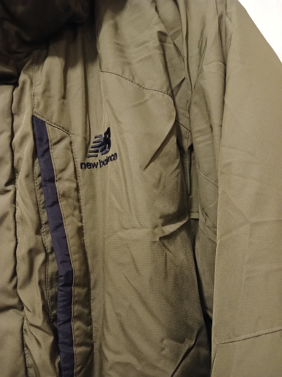 뉴발란스 정품 남성 패딩 110 (XXL) 사이즈 상품이미지9