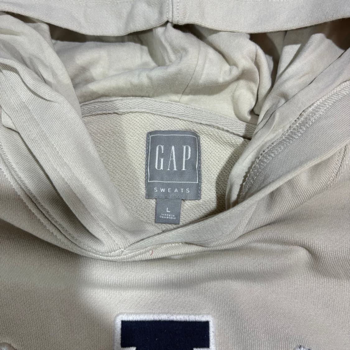 갭 베이지 로고 후드티 상품이미지4
