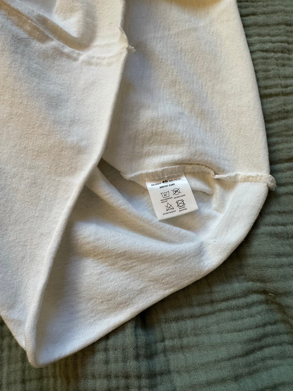 brandy melville connor tank top 상품이미지5