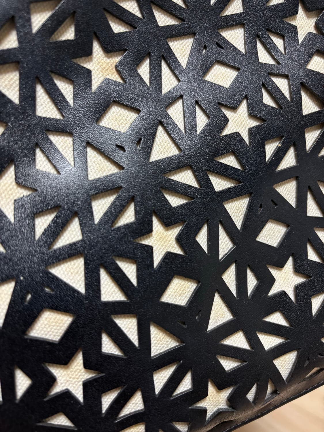 정품)지방시 컷아웃 클러치 블랙 상품이미지2