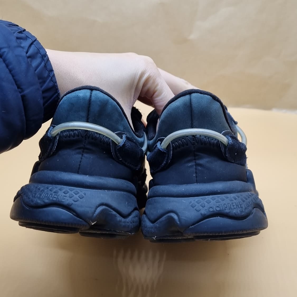 아디다스 오즈위고 코어블랙 여성운동화230  상품이미지4