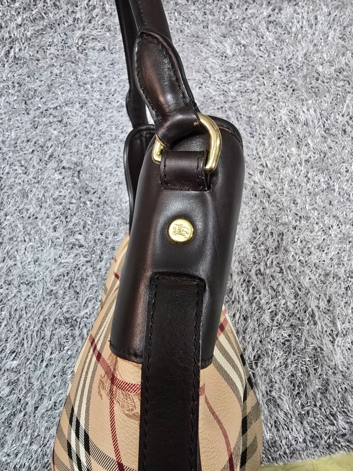 버버리 노바 체크 숄더백 상품이미지4