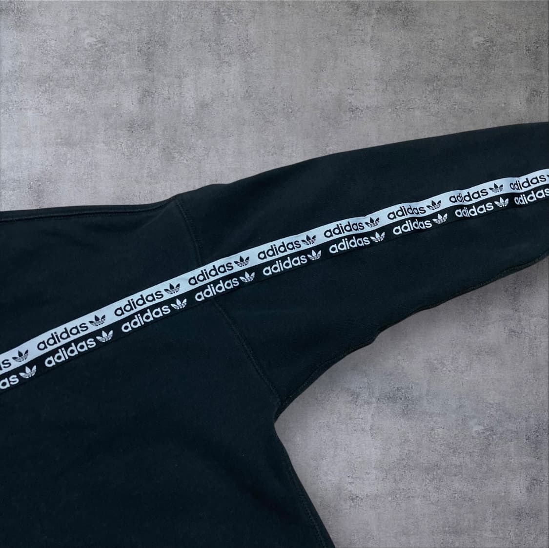 아디다스 스펠아웃 라인 블랙 후드티 상품이미지2