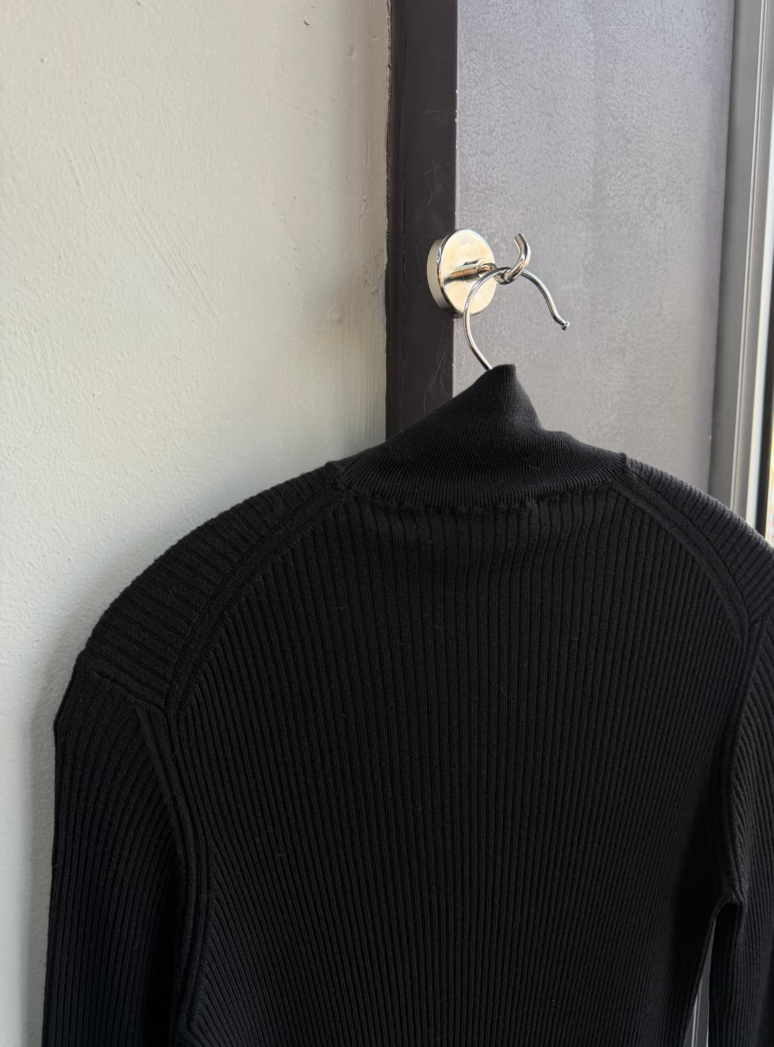 40/ 프라다 골지 모크넥 울 블랙니트(새상품) 상품이미지7