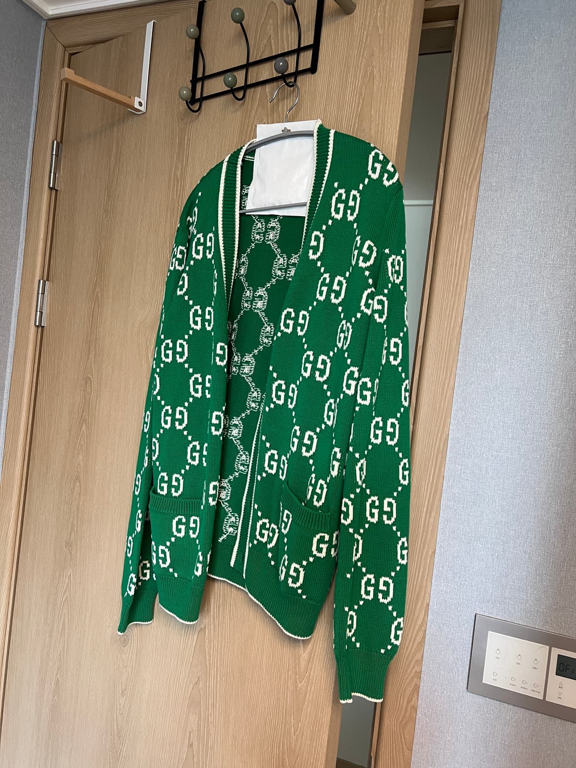 구찌 그린 로고 가디건 상품이미지3