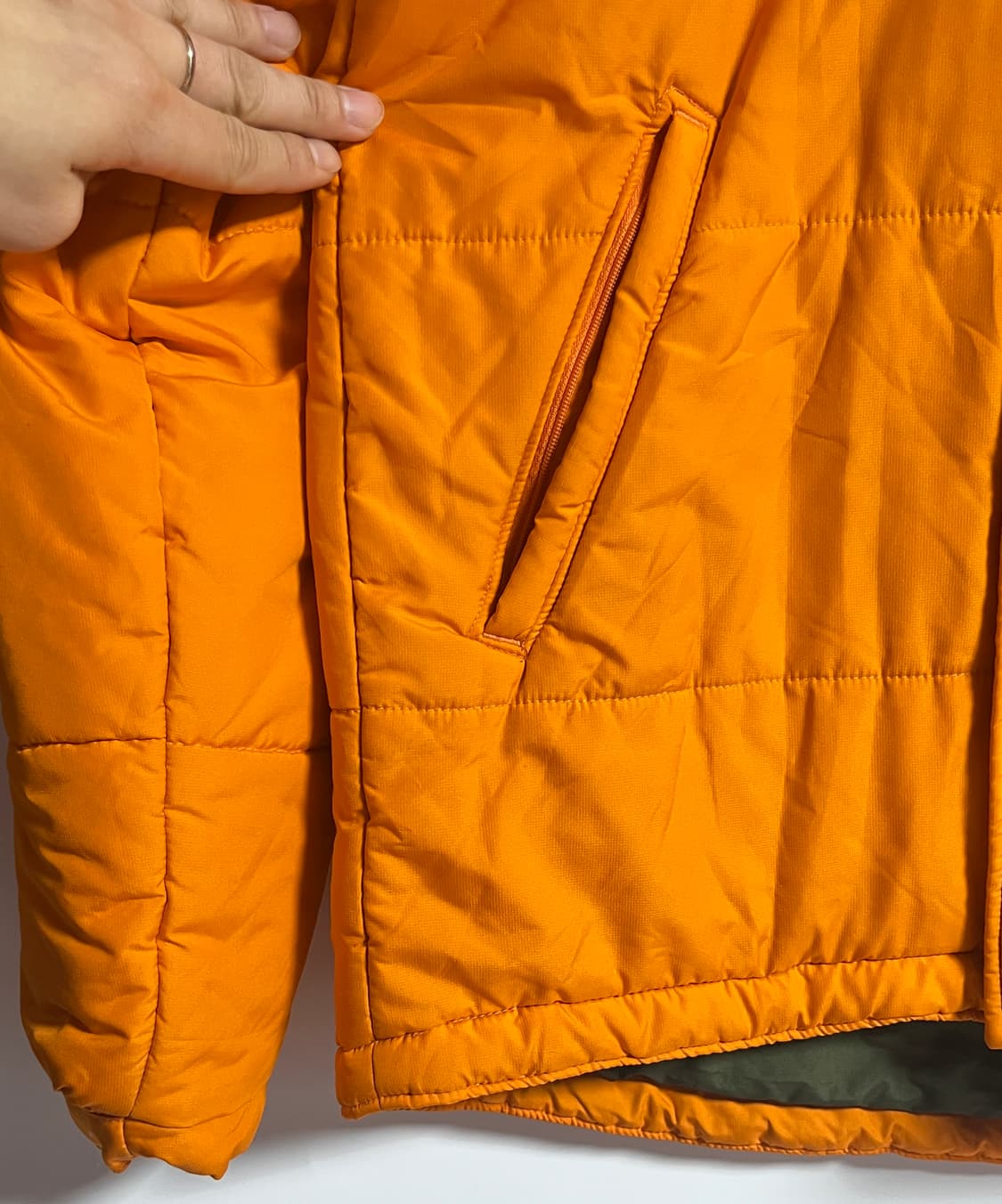 공용 언더아머 경량패딩 자켓 점퍼 M 상품이미지3