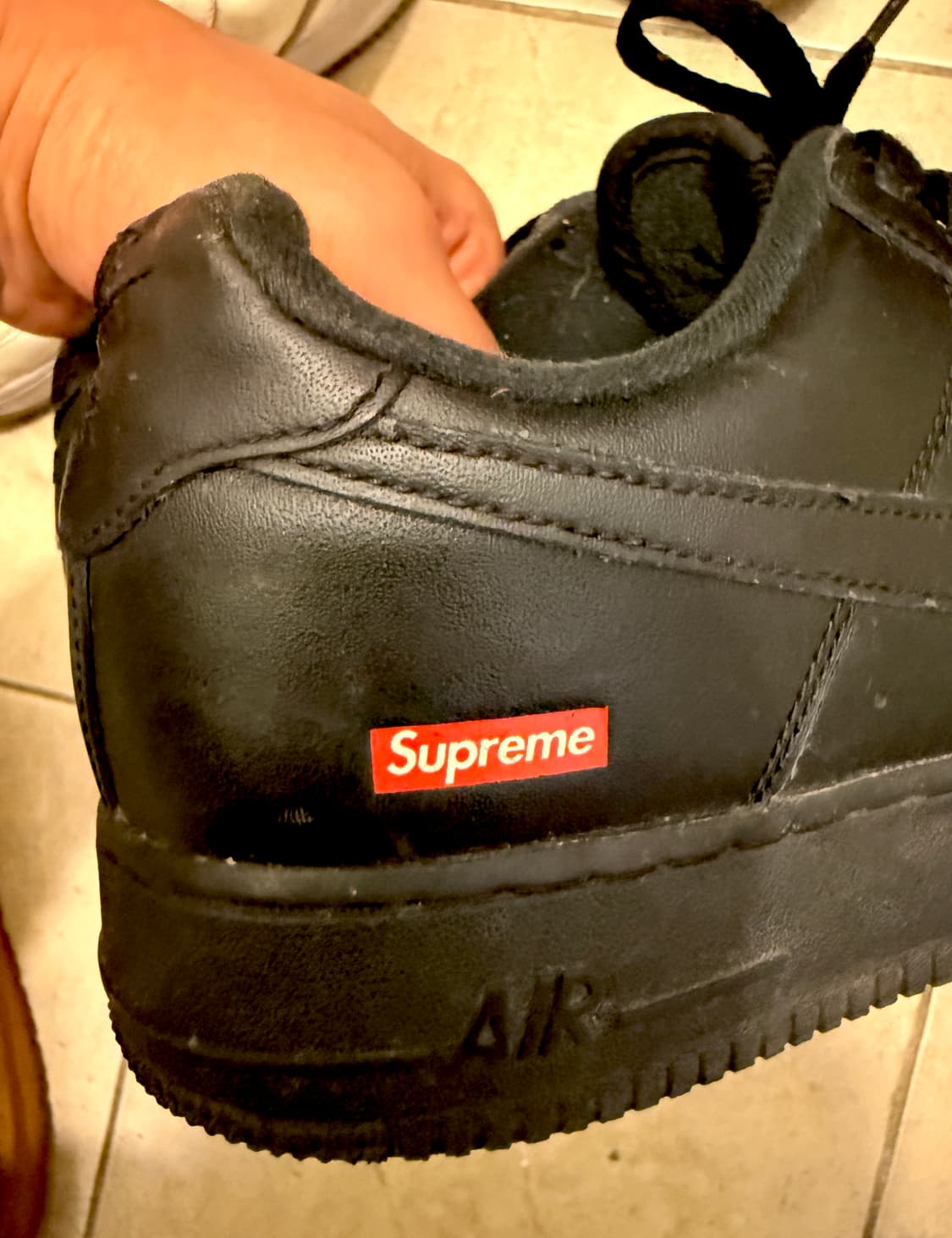 슈프림 나이키 에어포스1 블랙 275 상품이미지3