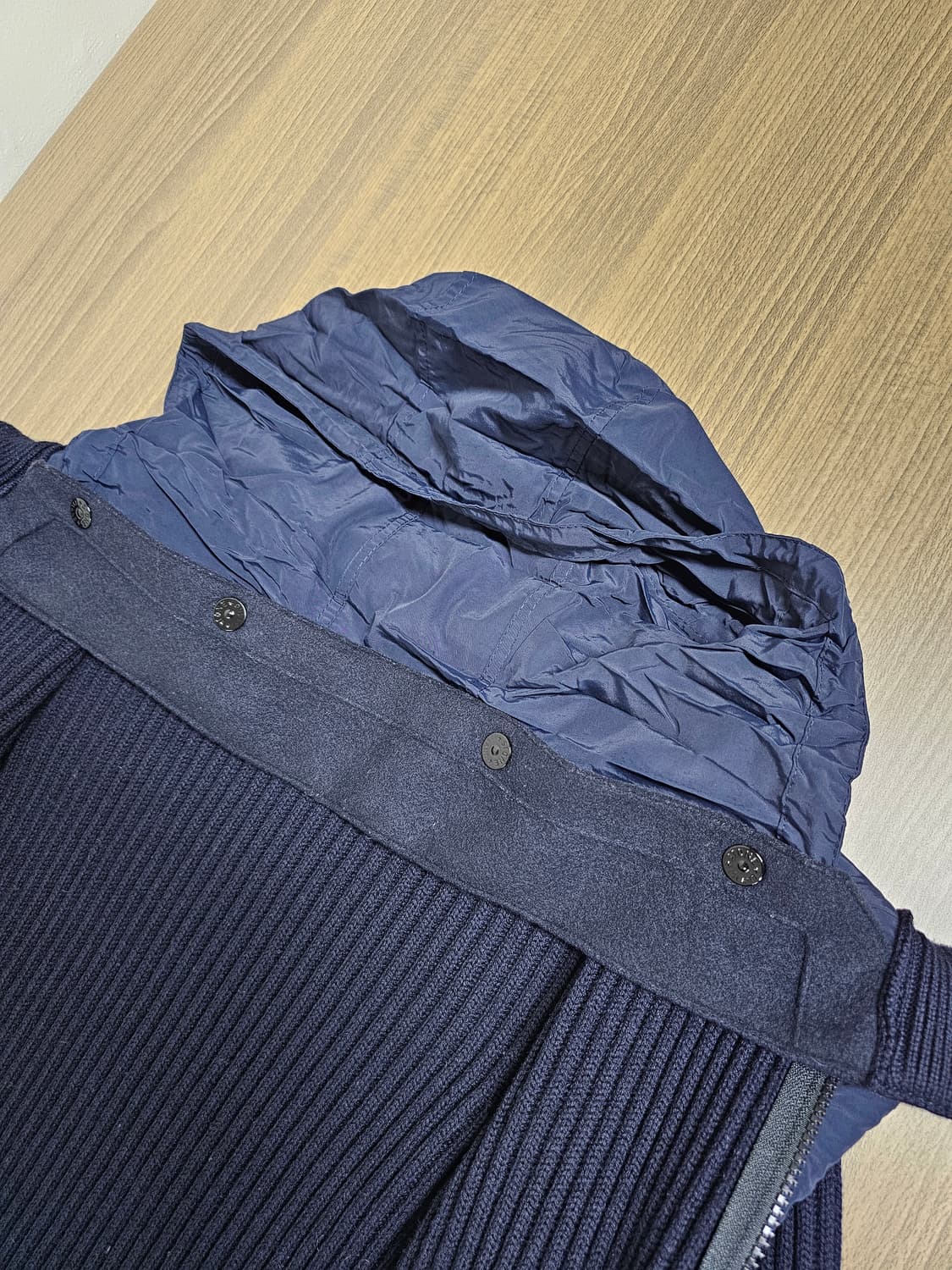 스톤아일랜드 골지 니트 집업 가디건 상품이미지8