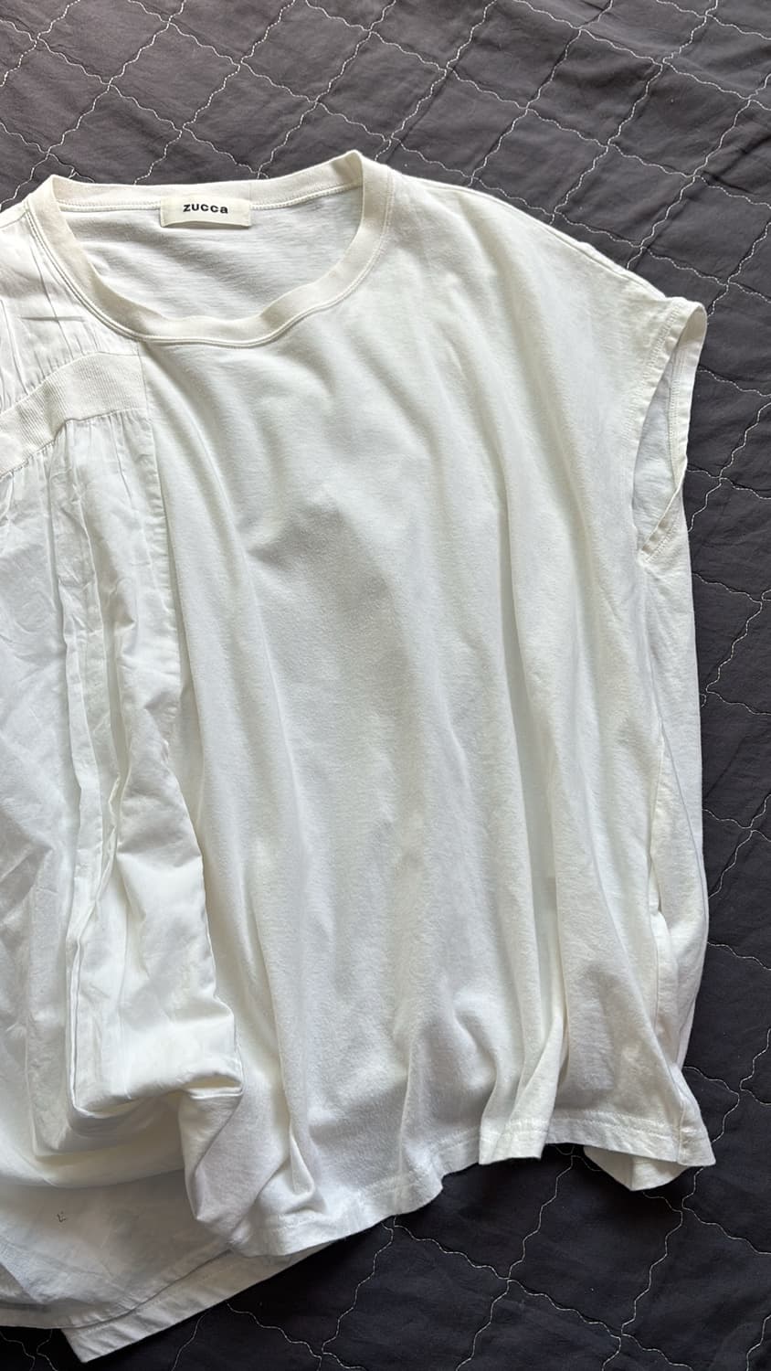 Asymmetric Cut&Sewn Tee 상품이미지4