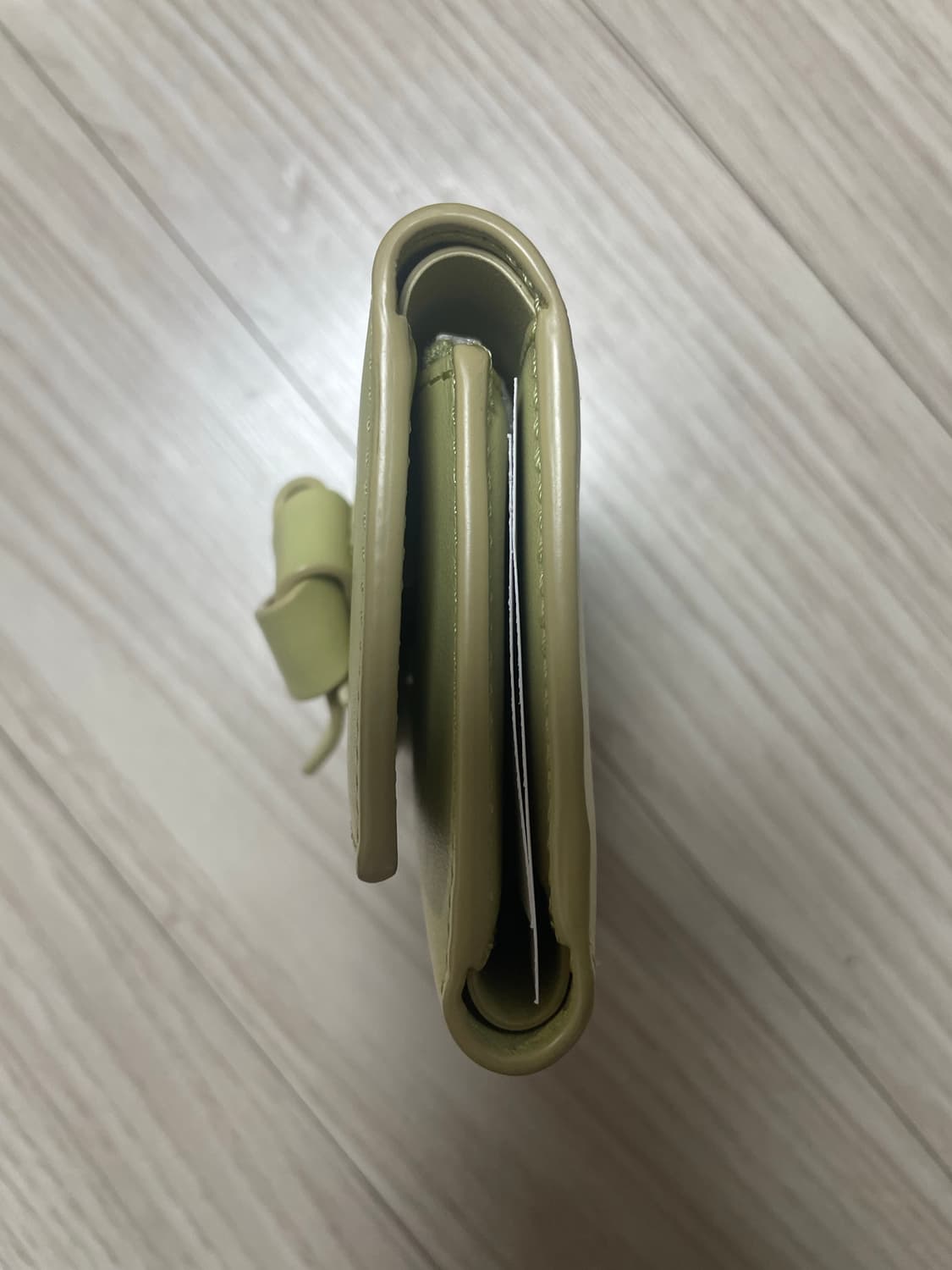 아크네 스튜디오 무스비 폴드 지갑 더스티 그린 상품이미지7