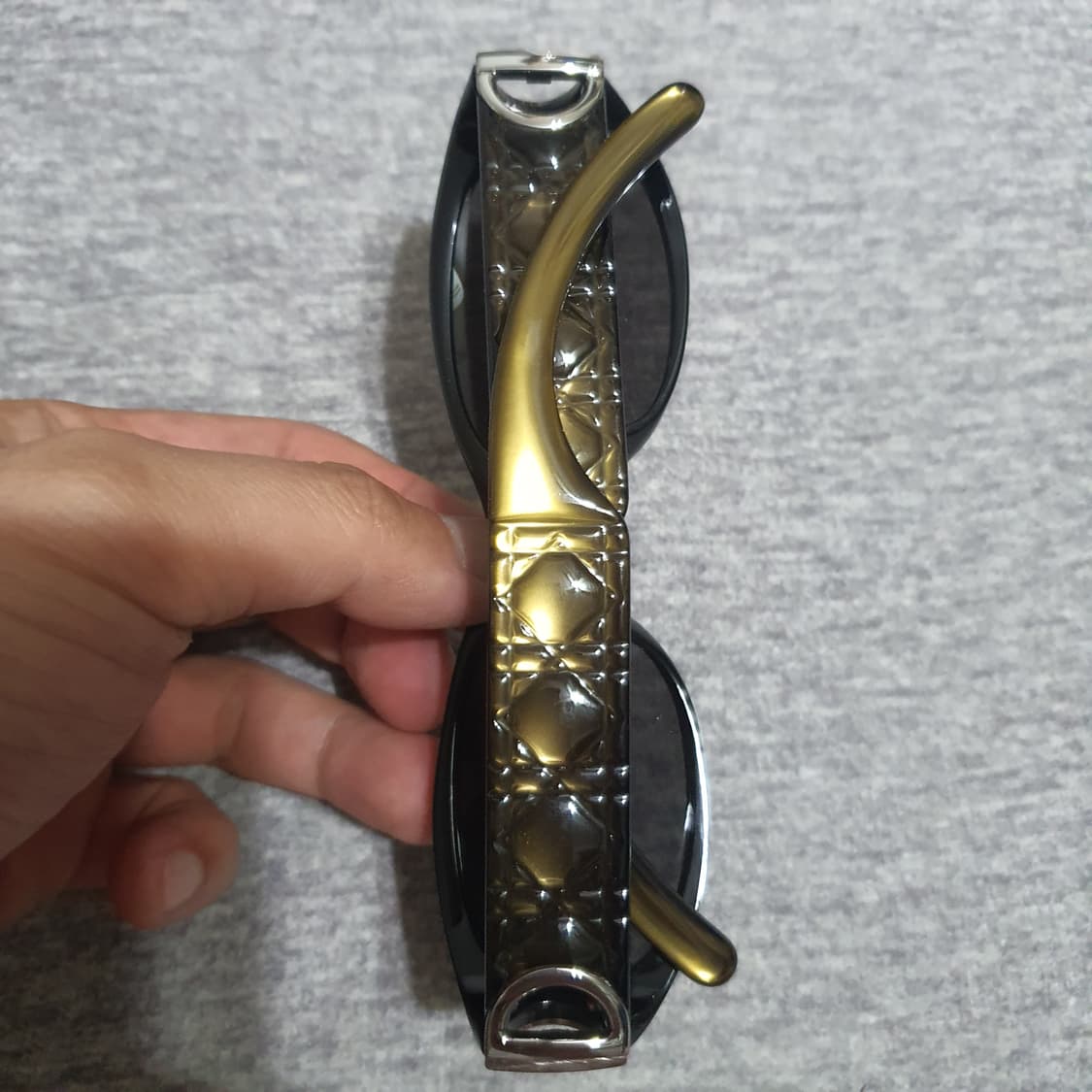 정품 크리스찬 디올 정품 선글라스 23G  상품이미지2