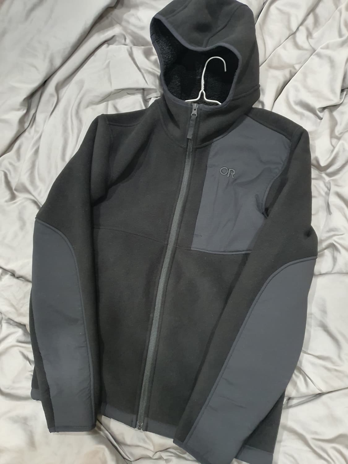 아웃도어 리서치 헤비후리스  상품이미지3