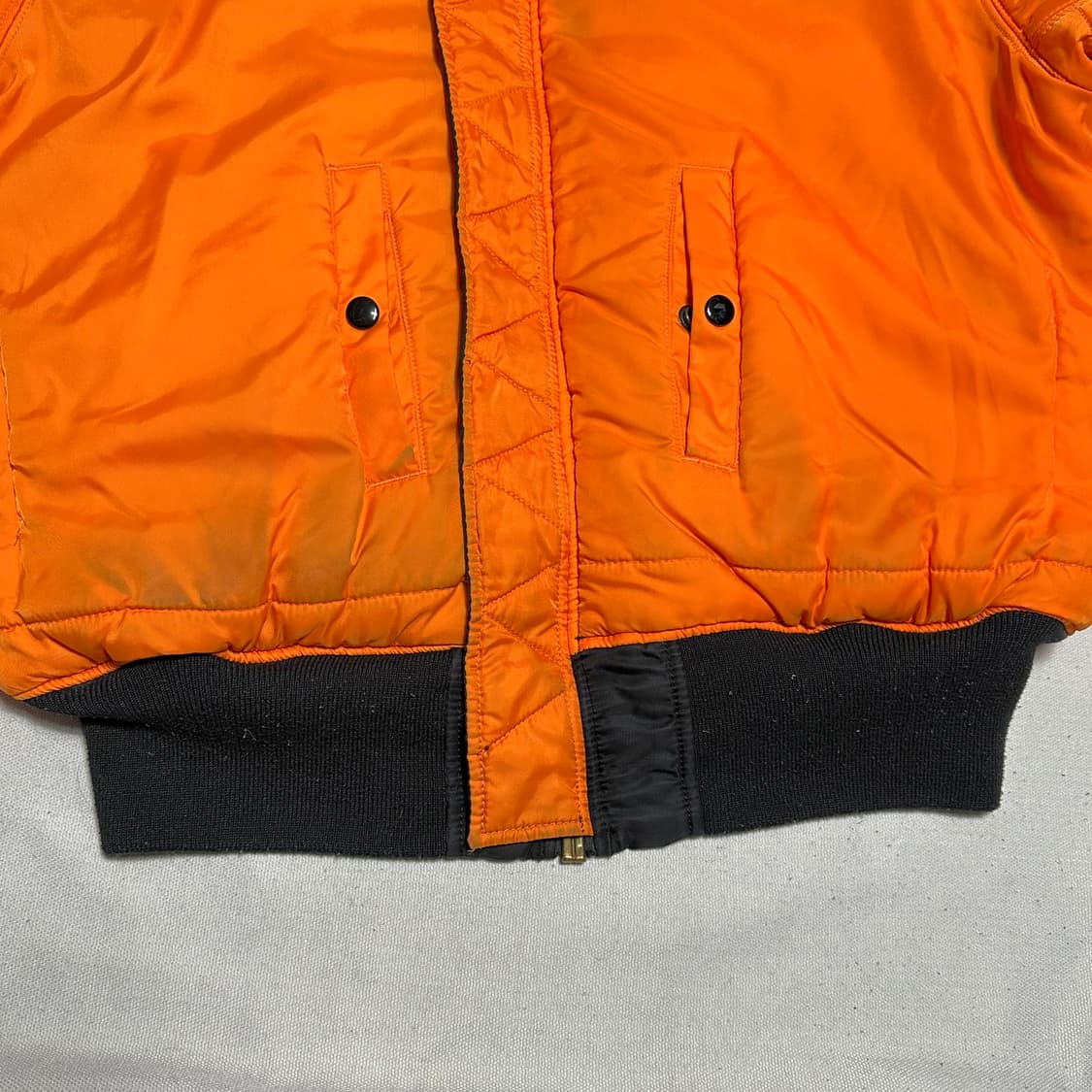 Alpha Industries MA-1 리버서블 항공 점퍼 상품이미지7