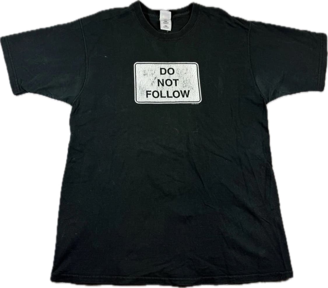 카멜 do not follow 퍼니 티셔츠 상품이미지1