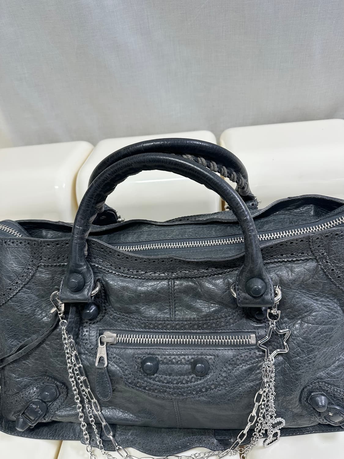 [A 정품] 발렌시아가 시티 모터백 파트타임 다크그레이 상품이미지7