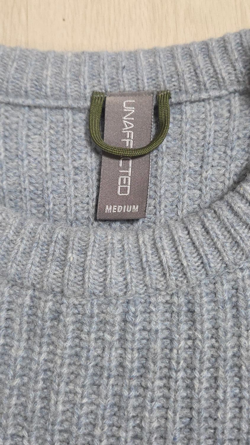 (착샷) 언어펙티드 오버사이즈 크루넥 니트 상품이미지3