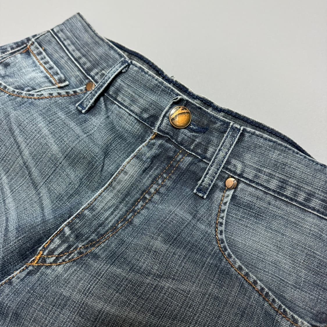 리바이스 엔지니어드 진(Levi's) 신치백 워시드 데님 팬츠 상품이미지4