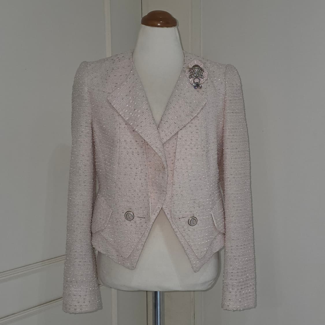 빈티지) 핑크x화이트x골드 트위드 앤틱 브로치포함 여성 로맨틱 정장 자켓 상품이미지1