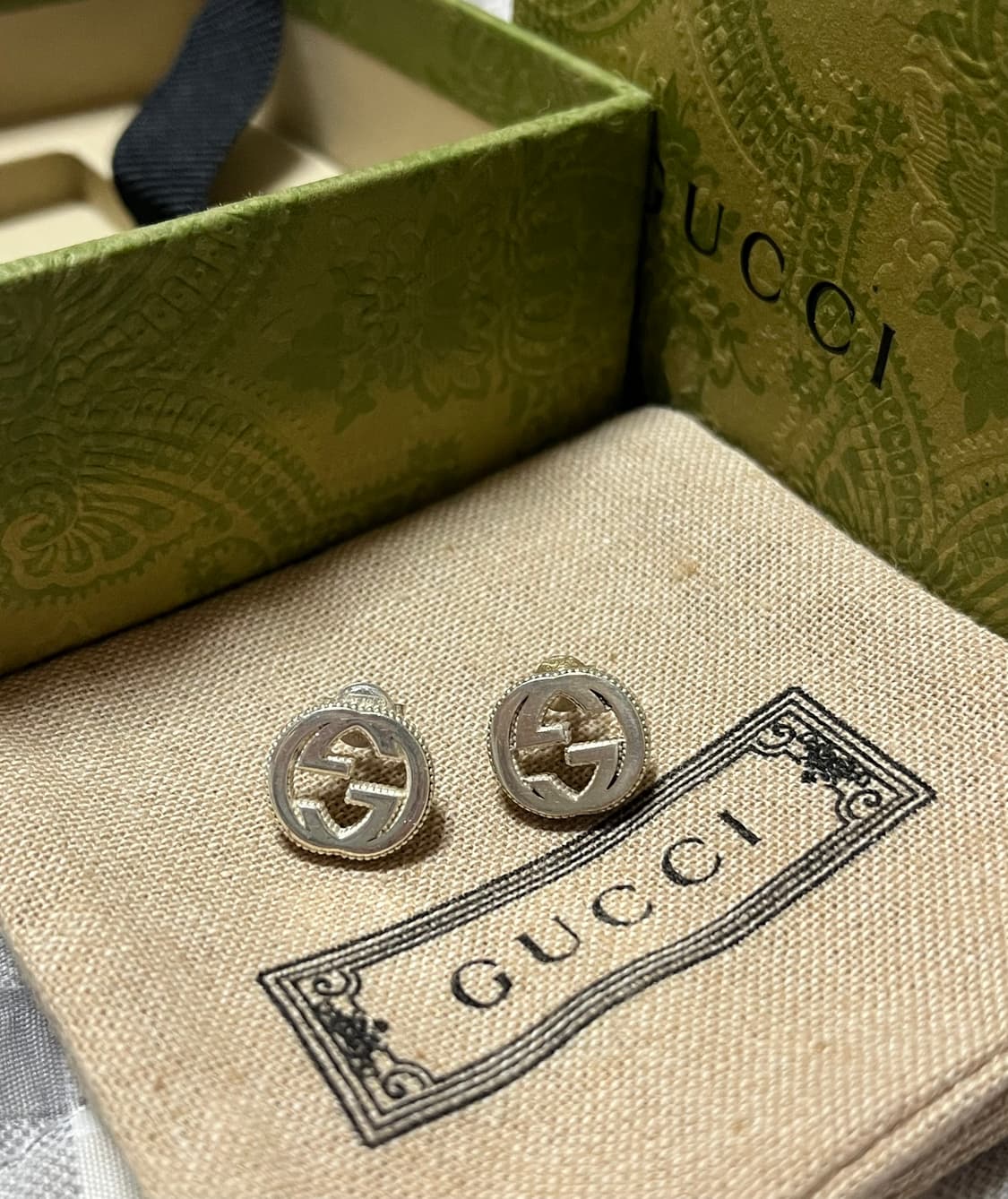 구찌 인터로킹 G 실버 귀걸이 이어링 (감정서 있음) 상품이미지1