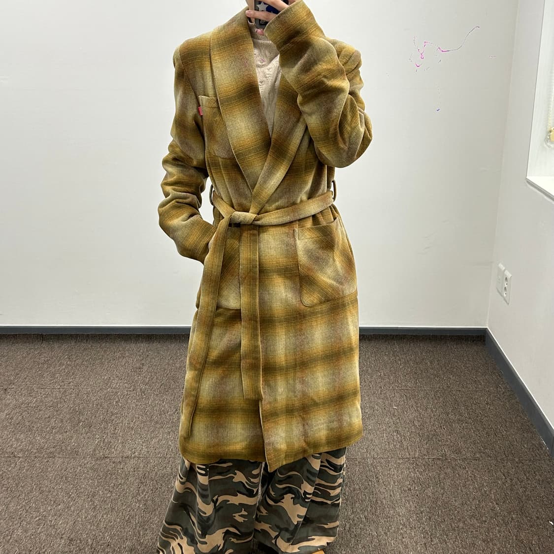 Mischief 미스치프 옐로우 체크 울 맥시 로브 코트  상품이미지2