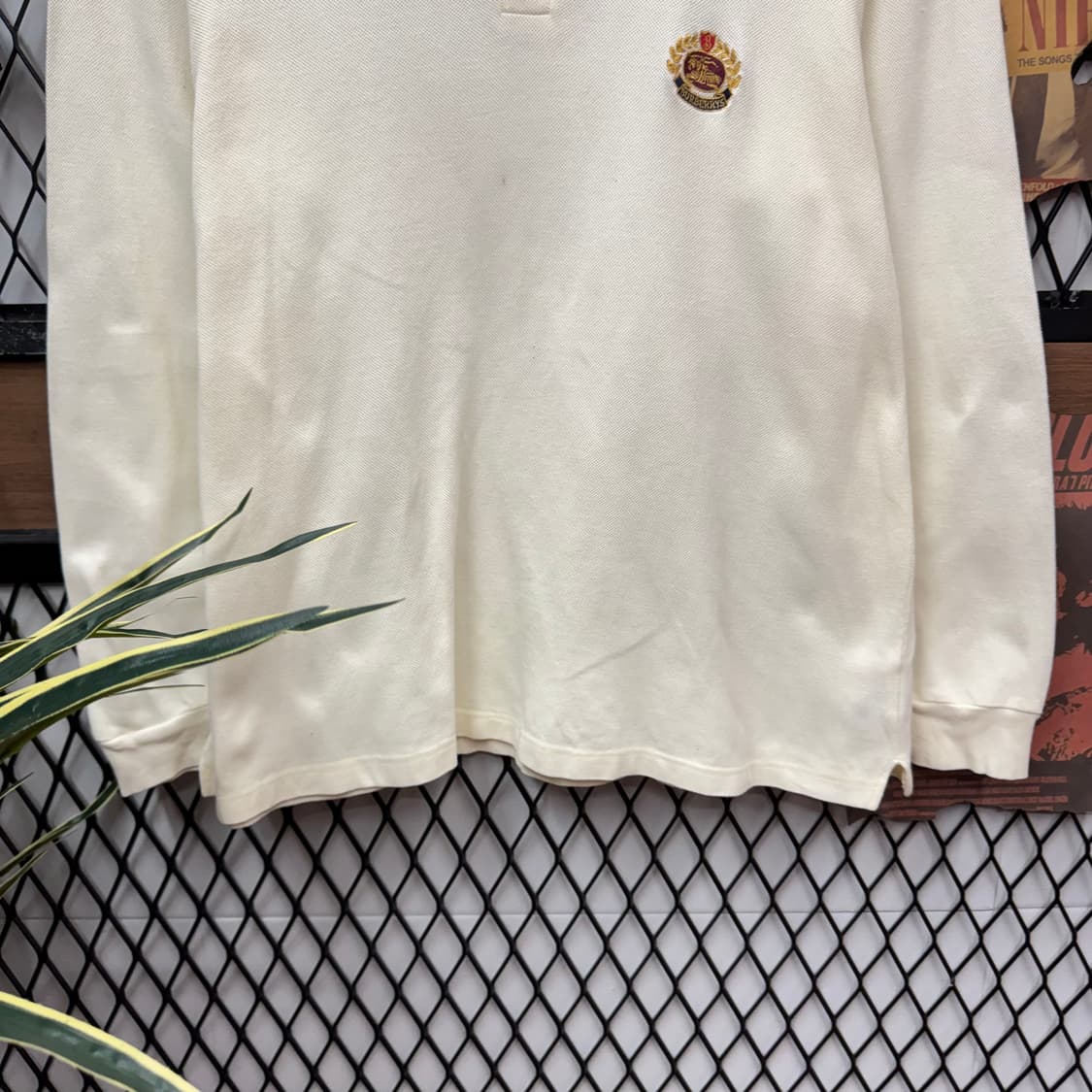 90s 버버리 PK 티셔츠 전면 월계수 기사 로고 포인트 화이트 상품이미지4