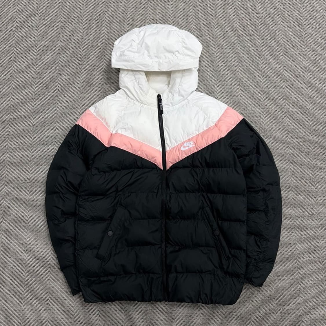 나이키 배색 후드 패딩 v1573 상품이미지1