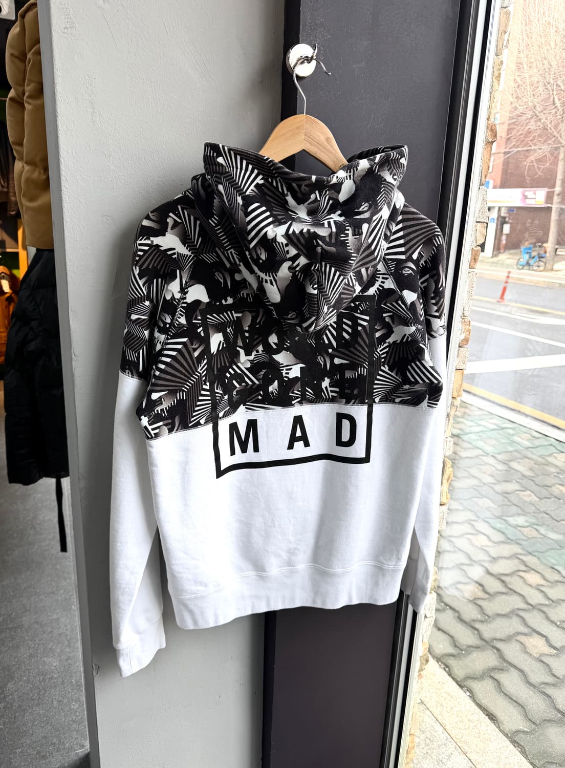 M/ 베이프 00s 카모 빅로고 후드티 상품이미지7