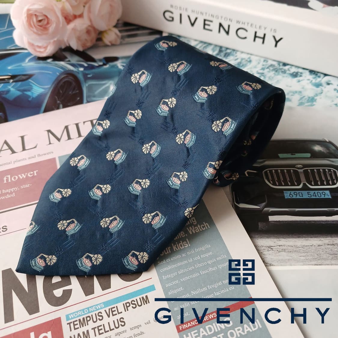 지방시 실크 네이비 플라워 엠블럼 넥타이 10cm B등급 A18912
 상품이미지3