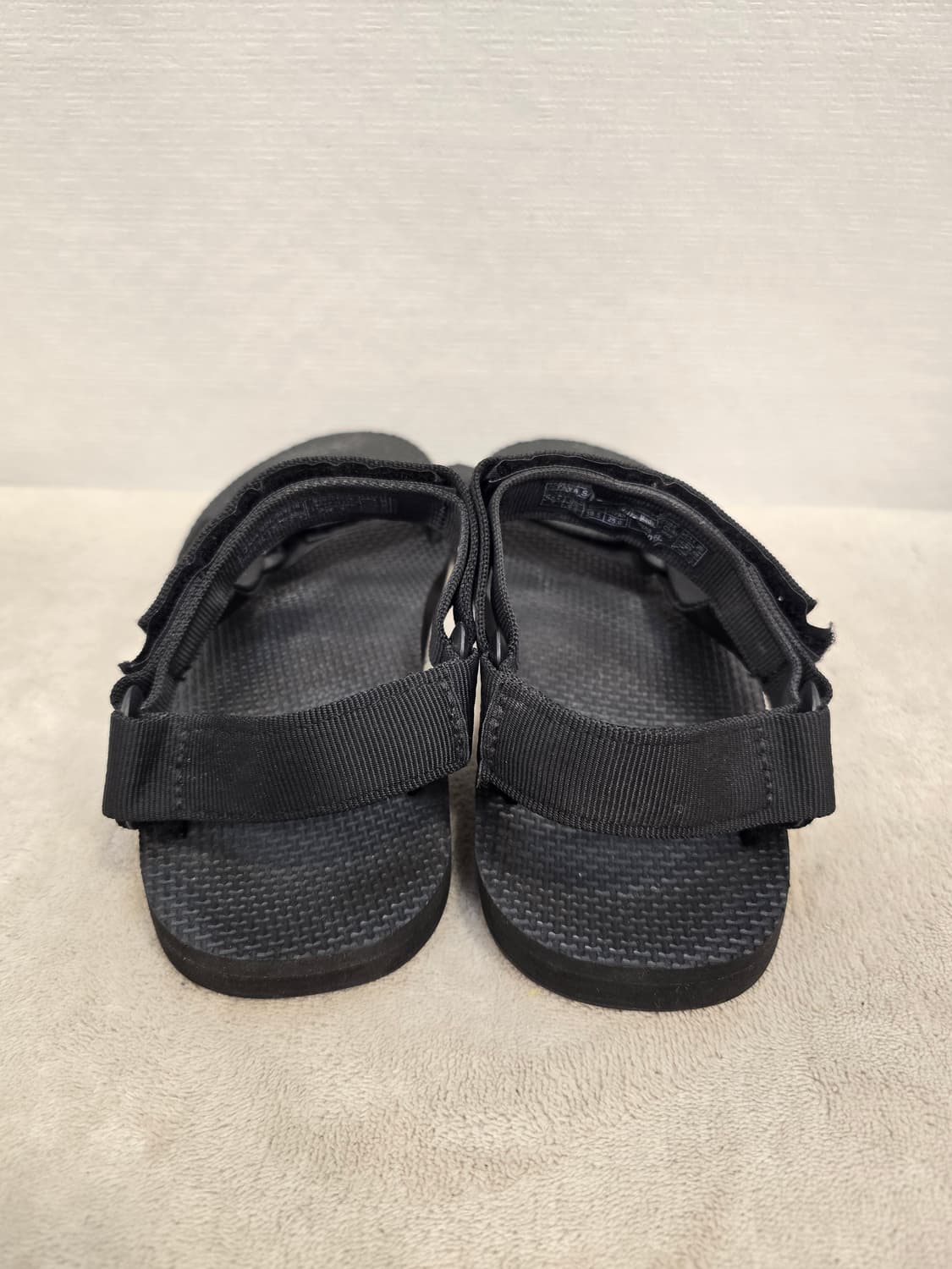 테바 블랙 스트랩 샌들 250 상품이미지4