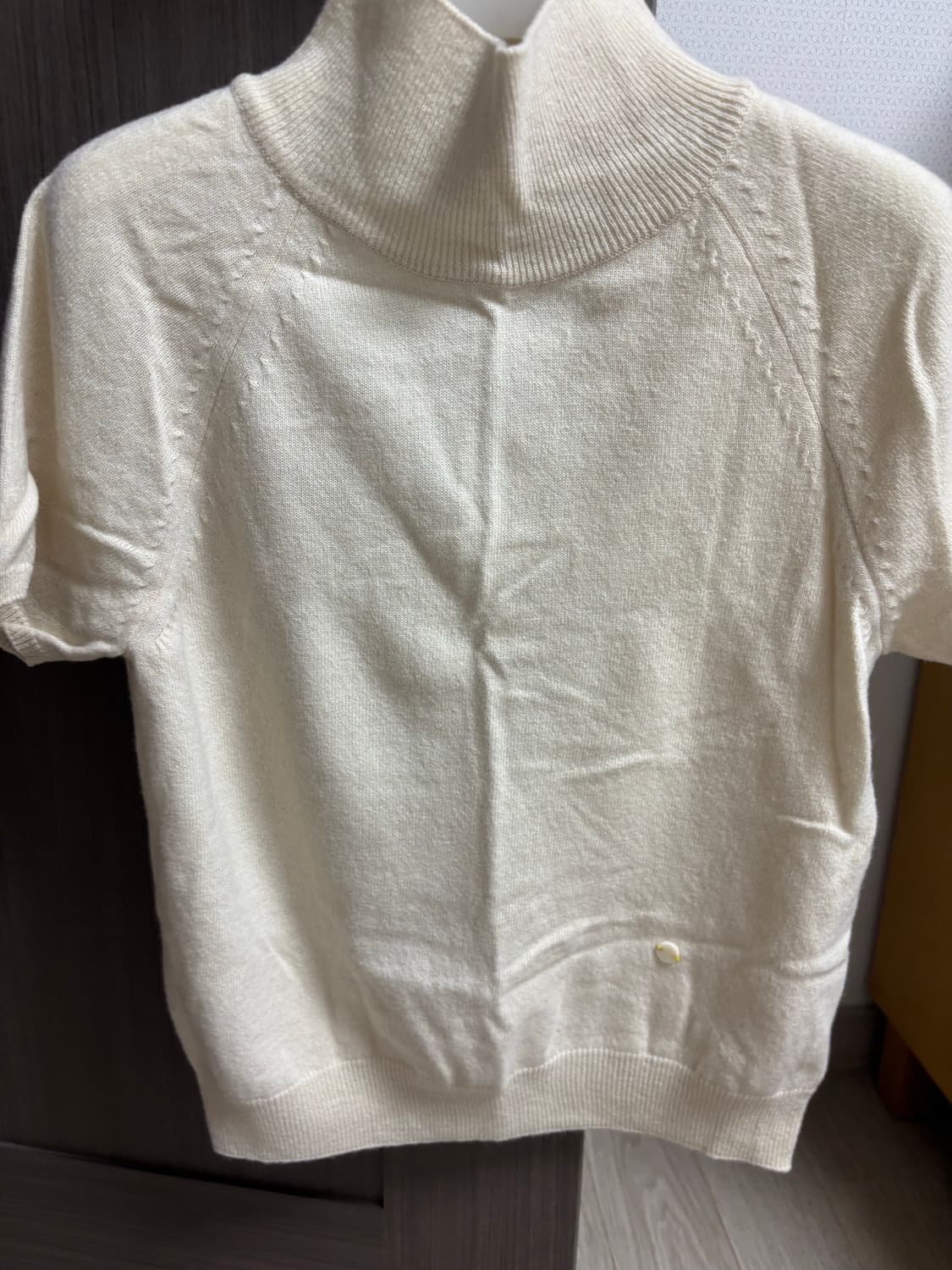 모노크롬 반팔 니트 상품이미지1