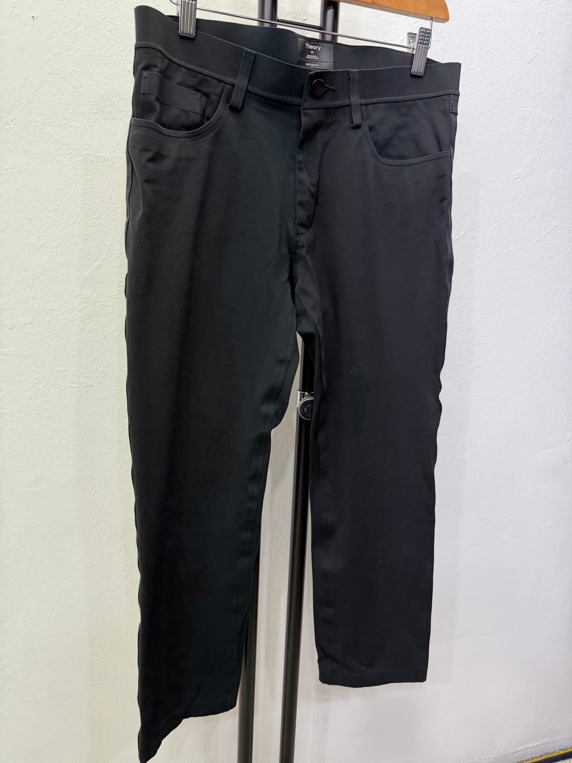 정품)Theory 띠어리 남성 블랙 밴딩팬츠 30 상품이미지2